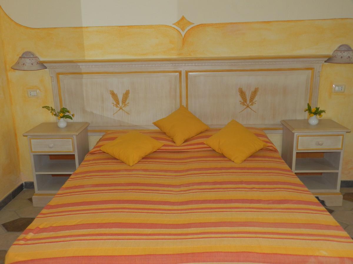 Hotel Minnia Будони Екстериор снимка